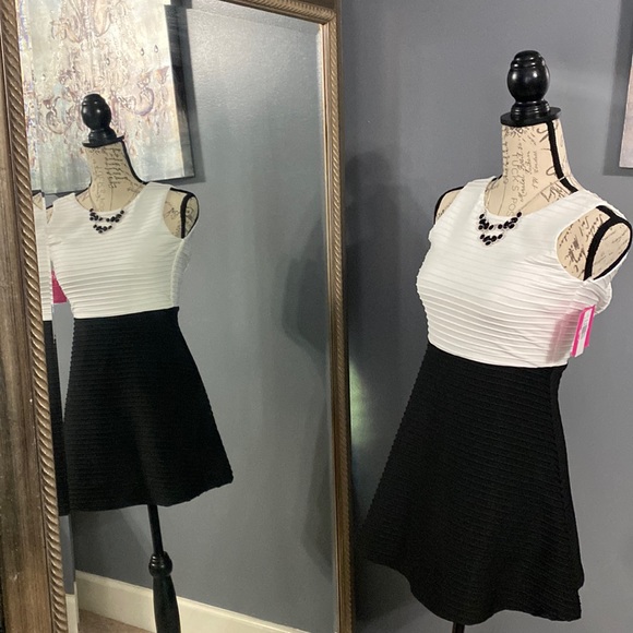 By By Girl Dress - Picture 3 of 3